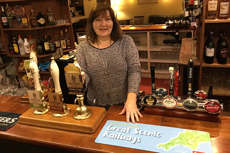 Bar runner at the Bay Horse Inn, Totnes