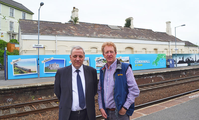 richard-burningham-and-richard-bickford-with-station-hoardings