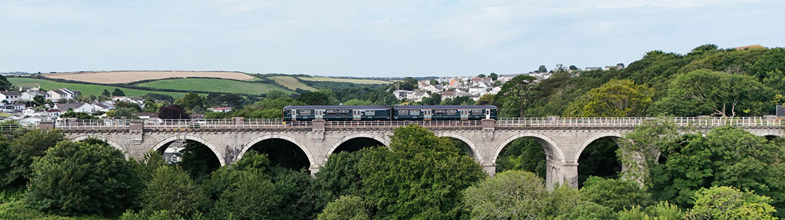 Train on Trenance Viaduct, Newquay